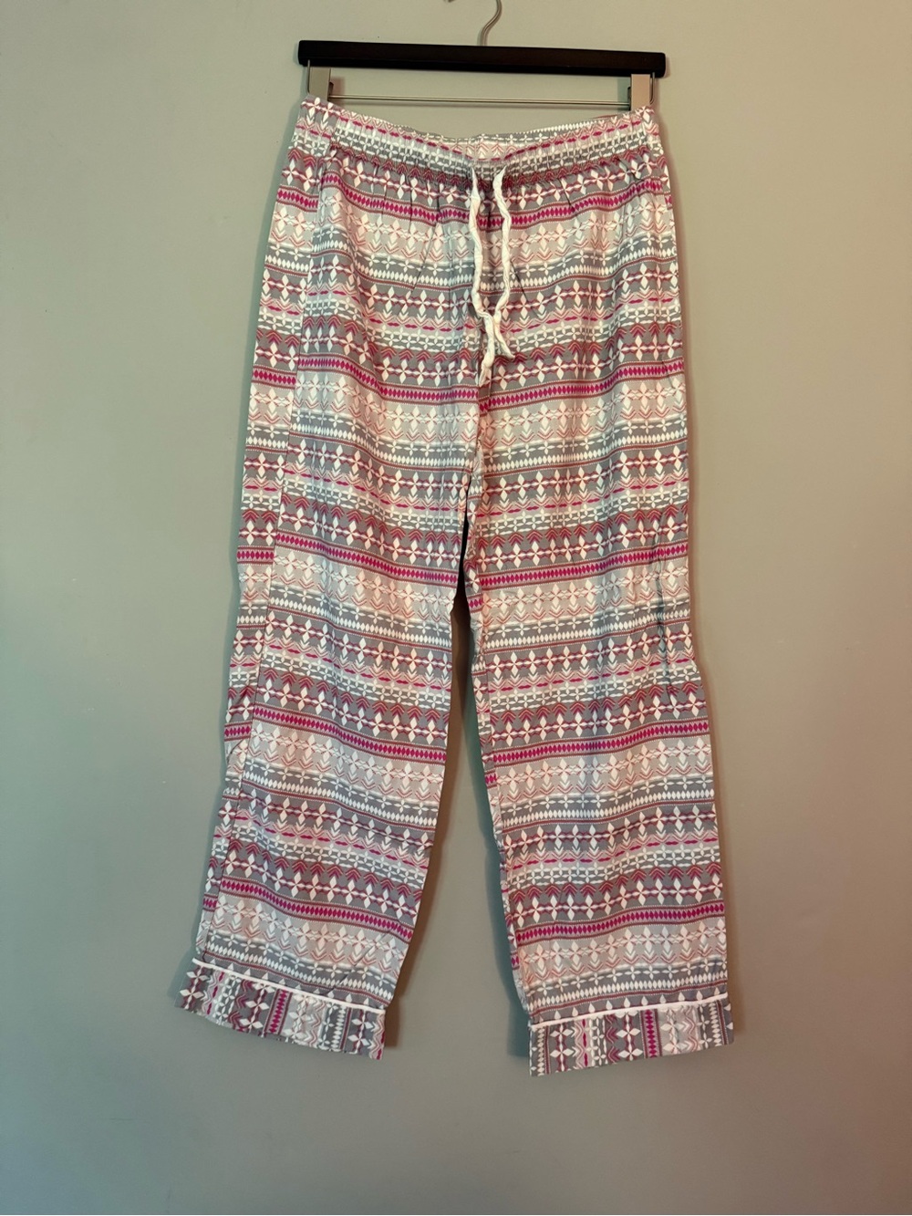 Victoria's Secret Pink, Gray & White Patterned Lounge Pants